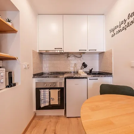 Carnot House Downtown * Setubal
