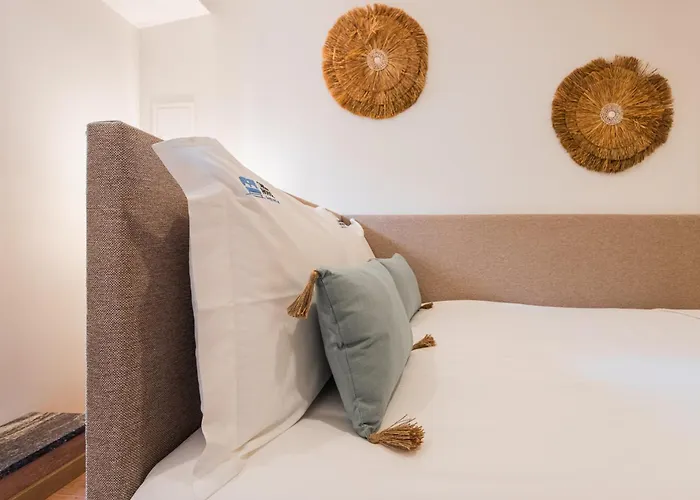 Carnot House Downtown