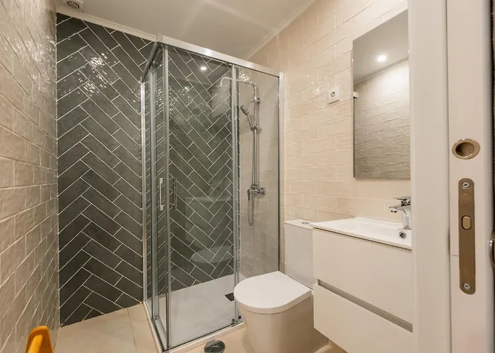 Carnot House Downtown *