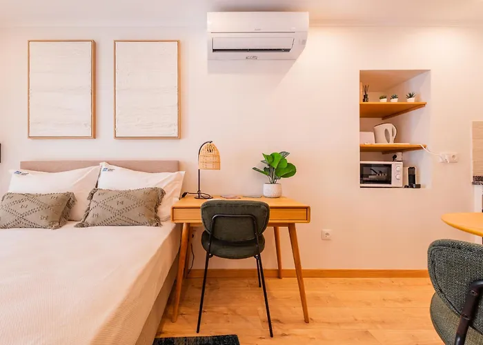 Carnot House Downtown * Setúbal