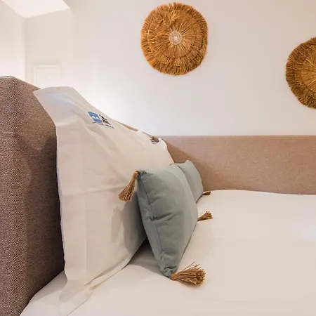 Carnot House Downtown